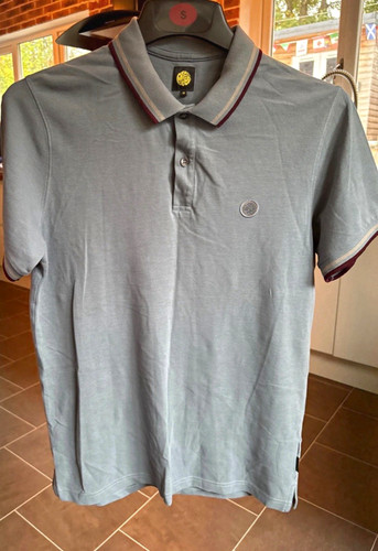 Pretty green men grey - pretty, solid